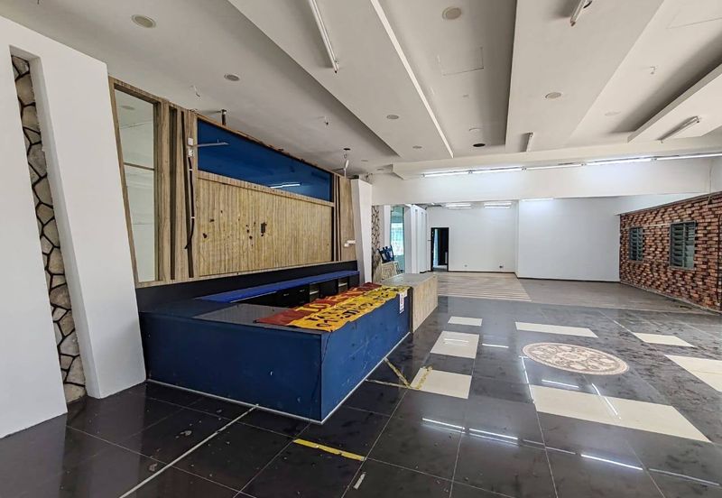 1 Storey Bungalow Commercial Land @ Taman Baiduri/ Perling 