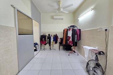 2 Storey @ Taman Bukit Indah, Jalan Indah 9, Unblock 