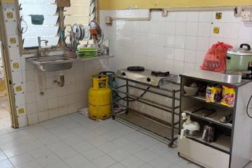 Ria 1 Apartment, Taman Megah Ria