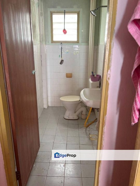 Apartment Ria 1 @ Megah Ria/ Masai/ Full Loan/ Low Floor , Johor, Masai