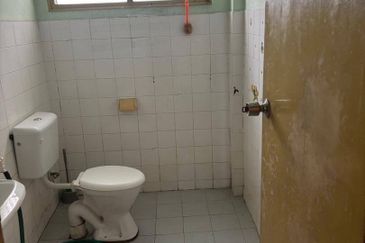 Ria 1 Apartment, Taman Megah Ria