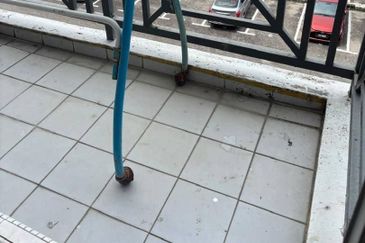 Ria 1 Apartment, Taman Megah Ria