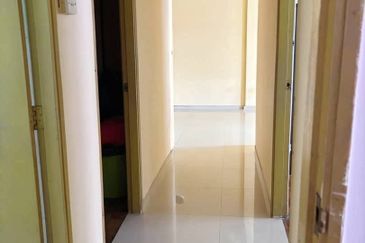 Ria 1 Apartment, Taman Megah Ria
