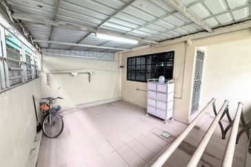 Semi-D @ Taman Rinting, Jalan Balau, Masai, 10ft Land