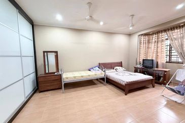 Semi-D @ Taman Rinting, Jalan Balau, Masai, 10ft Land