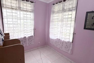 Semi-D @ Taman Rinting, Jalan Balau, Masai, 10ft Land