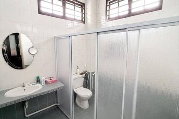 Semi-D @ Taman Rinting, Jalan Balau, Masai, 10ft Land