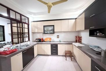 Semi-D @ Taman Rinting, Jalan Balau, Masai, 10ft Land