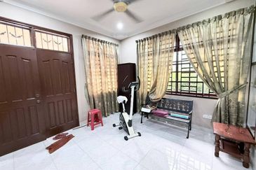 Semi-D @ Taman Rinting, Jalan Balau, Masai, 10ft Land