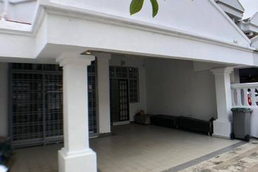 2 Storey @ Taman Nusa Perintis/ Gelang Patah/ 15 Min To Tuas