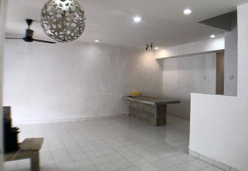 2 Storey @ Taman Nusa Perintis/ Gelang Patah/ 15 Min To Tuas