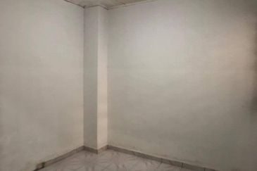 2 Storey @ Taman Nusa Perintis/ Gelang Patah/ 15 Min To Tuas