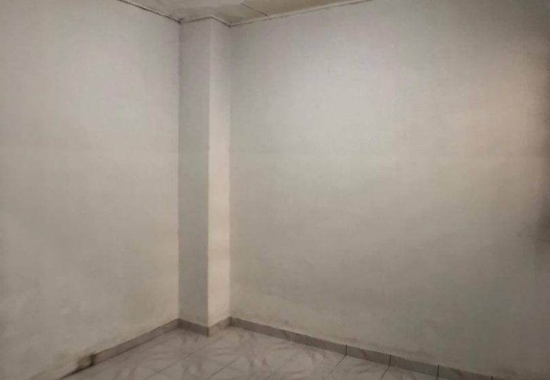 2 Storey @ Taman Nusa Perintis/ Gelang Patah/ 15 Min To Tuas