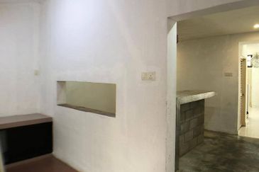 2 Storey @ Taman Nusa Perintis/ Gelang Patah/ 15 Min To Tuas