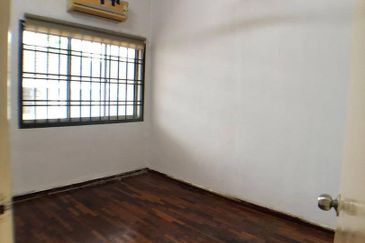 2 Storey @ Taman Nusa Perintis/ Gelang Patah/ 15 Min To Tuas