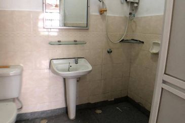 2 Storey @ Taman Nusa Perintis/ Gelang Patah/ 15 Min To Tuas