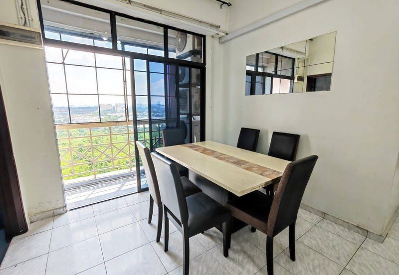 Mewah View Luxurious Apartments