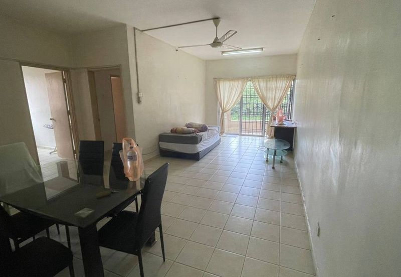 Prima Regency (Dorchester Court)