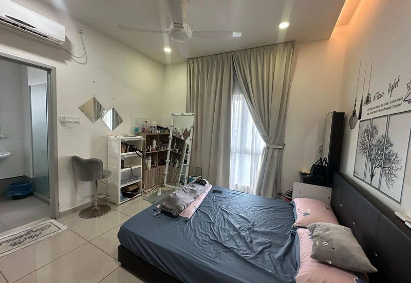 Seasons Luxury Apartments @ Amara Larkin