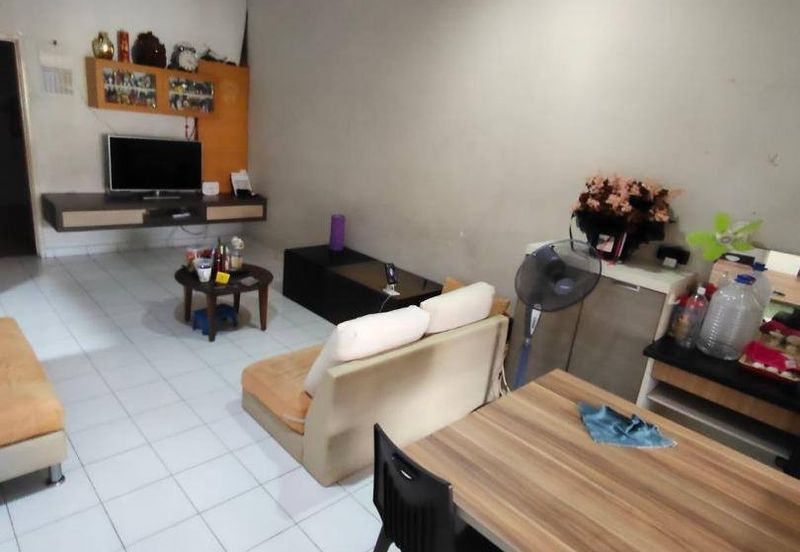 D'Summit Residences @ Kempas Utama