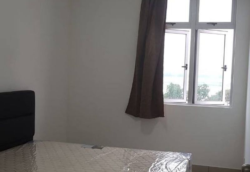 Meridin Bayvue Apartment