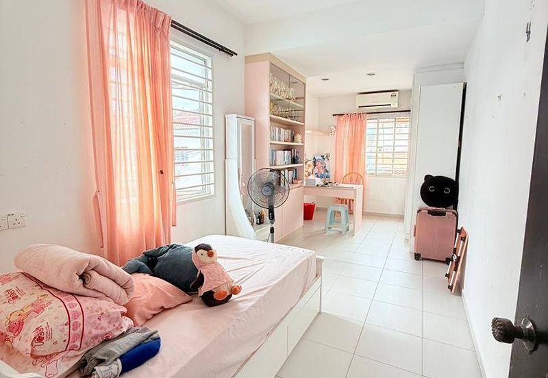 2 Storey @ Taman Setia Indah/ Jalan Setia 2/ Tebrau/ Renovate