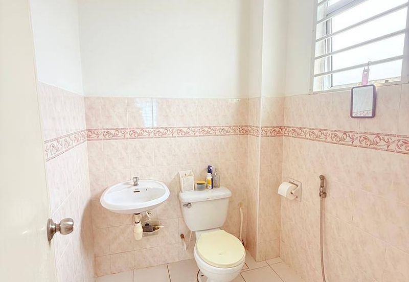 2 Storey @ Taman Setia Indah/ Jalan Setia 2/ Tebrau/ Renovate