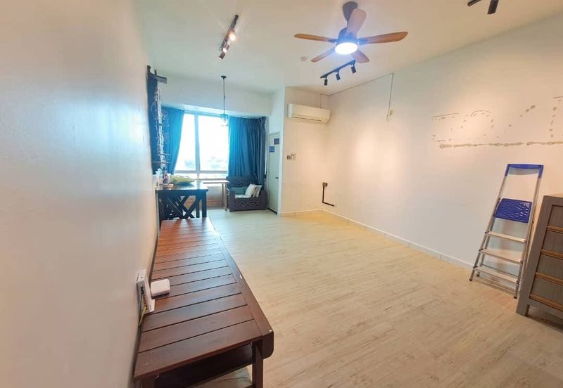 Akademik Suite @ Mount Austin