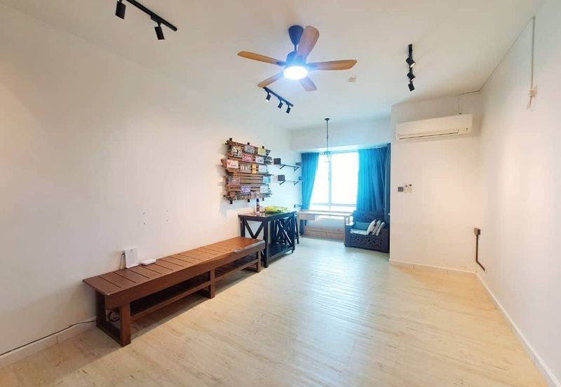 Akademik Suite @ Mount Austin