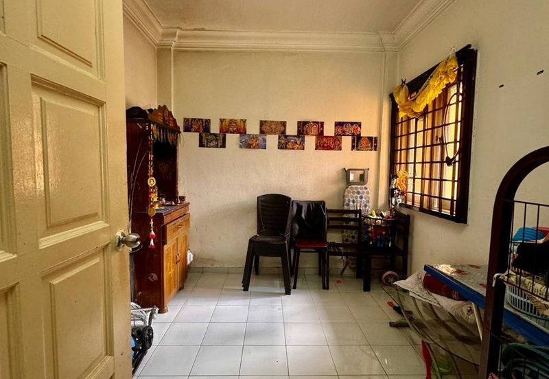 Lily & Jasmine Apartment