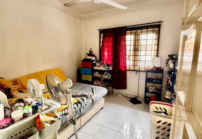 Lily & Jasmine Apartment