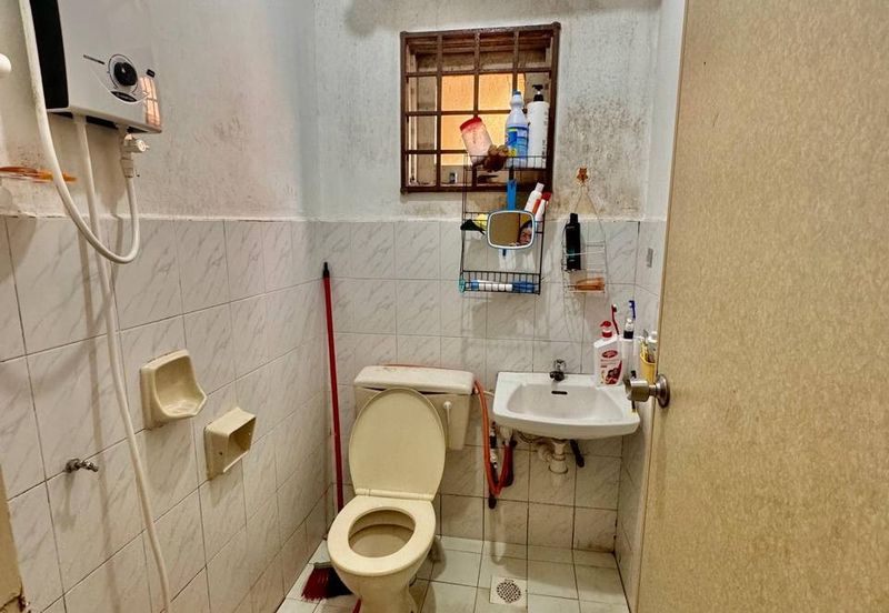 Lily & Jasmine Apartment