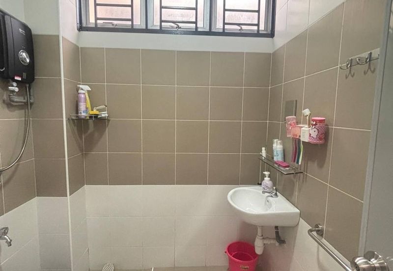 2 Storey @ Taman Nusa Sentral/ Iskandar Puteri/ Renovate