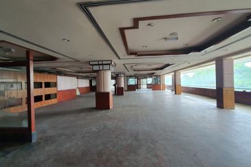 Commercial Space For Rent in Tanjung Bungah