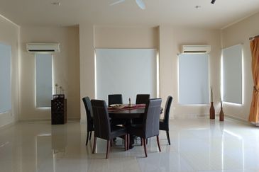 Three Storey Deatched Villa For Sale - Hilltop Villa