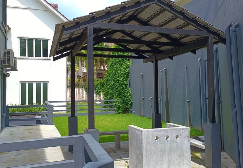 Three Storey Deatched Villa For Sale - Hilltop Villa