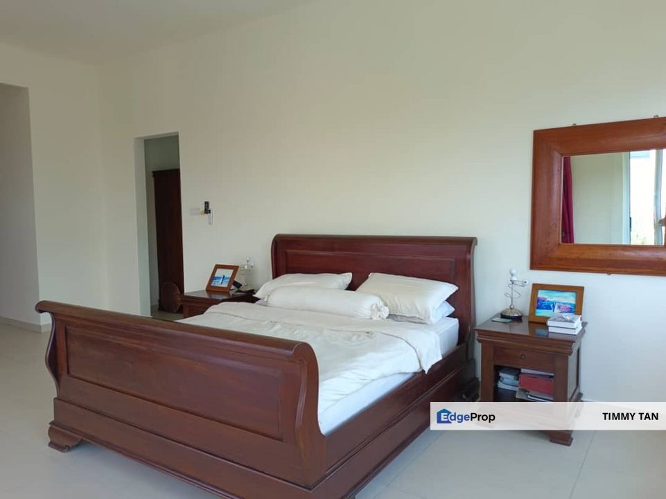 Three Storey Deatched Villa For Sale - Hilltop Villa, Penang, Batu Ferringhi