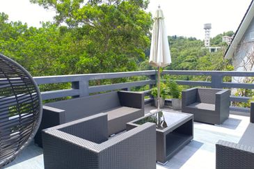 Three Storey Deatched Villa For Sale - Hilltop Villa