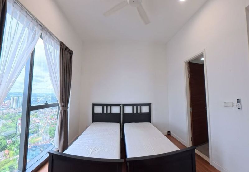 The Astaka @ 1 Bukit Senyum