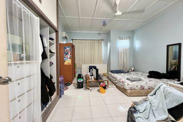 Bukit Indah Jalan Indah 10