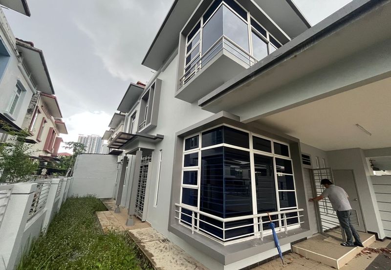 D'Grande 2-Storey Cluster House @ Bukit Indah