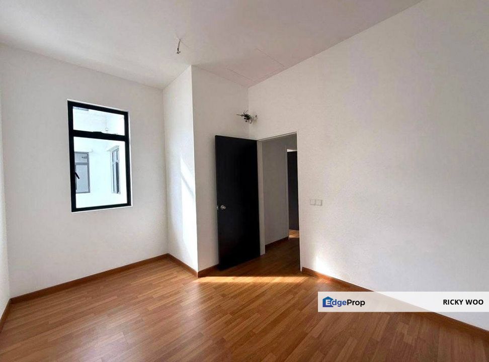 Double Storey Cluster The Commune Eco Botanic, Johor, Nusajaya