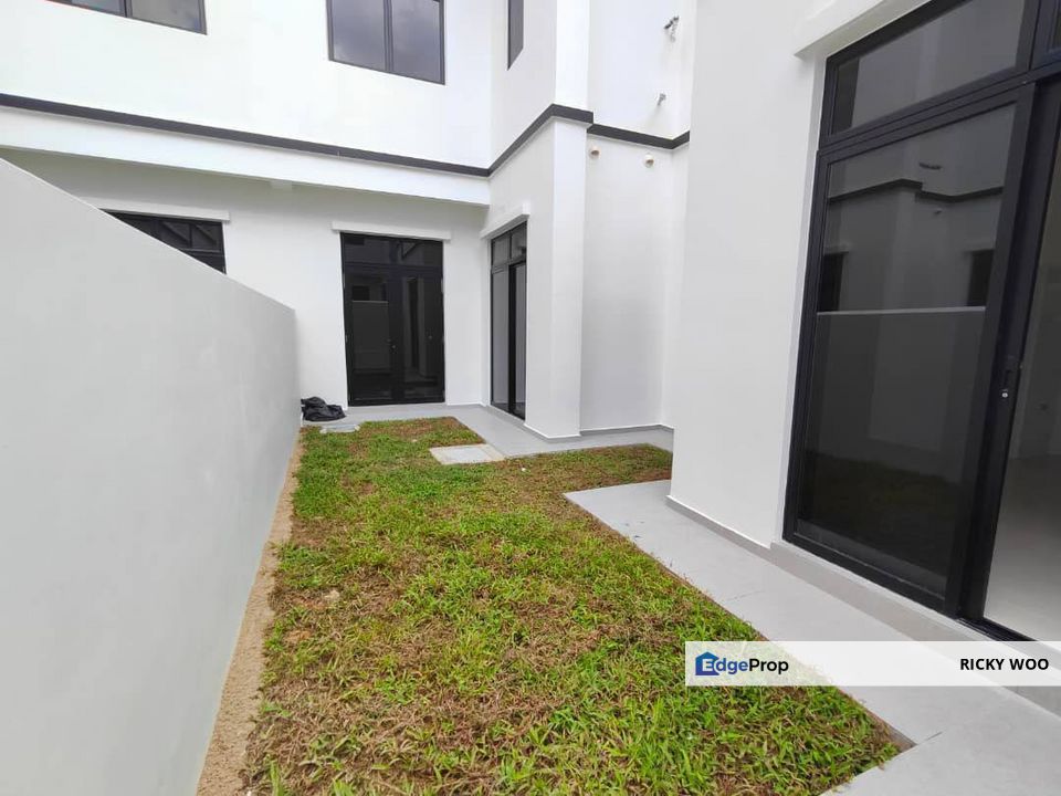 Double Storey Link Cluster Eco Botanic, Johor, Nusajaya