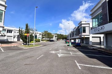 Pusat Perdagangan Medini@Ion Medini