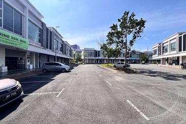 Pusat Perdagangan Medini@Ion Medini