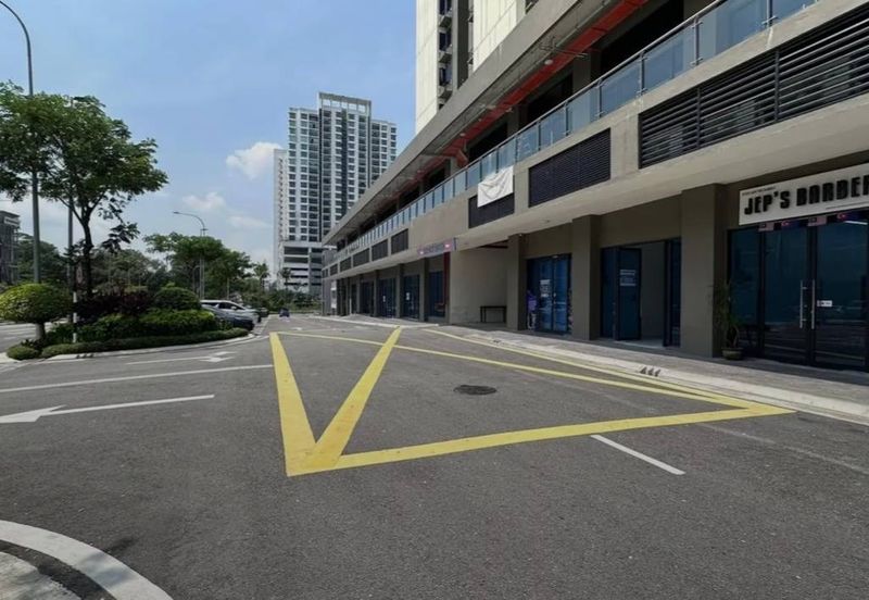 Laman Damai Central Park @ Tampoi