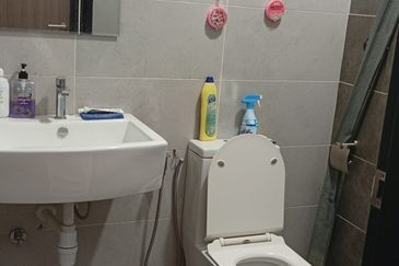 Twin Tower Residence