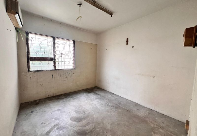 Flat Bandar Selesa Jaya