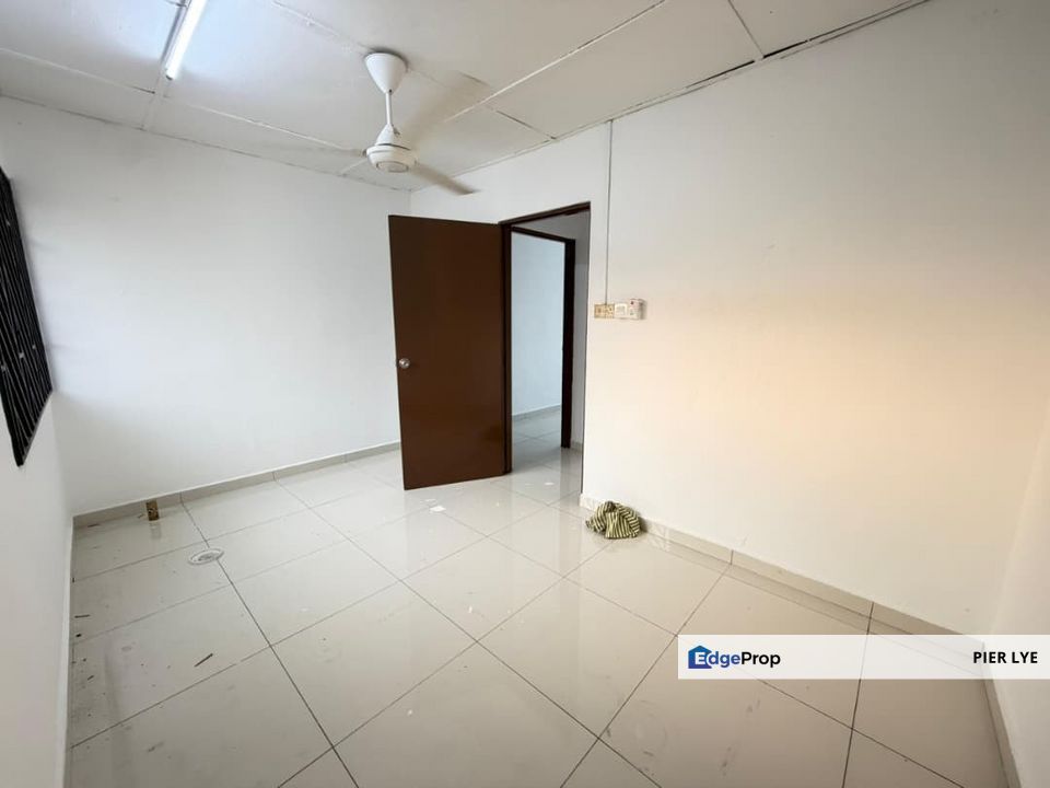Low Cost double storey @ Jalan Hang Jebat , Johor, Skudai