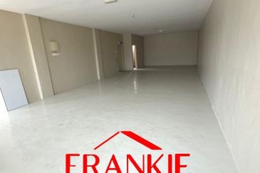 Pusat Perniagaan Star Avenue